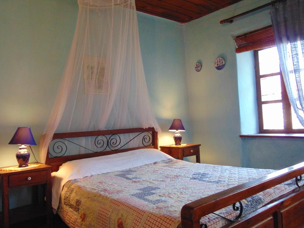 Hotel Archontiko Parisis Lavkos Exterior foto
